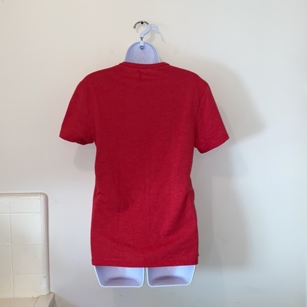 Women’s Elf “OMG! SANTA!” Festive Graphic Tee - Picture 6 of 8